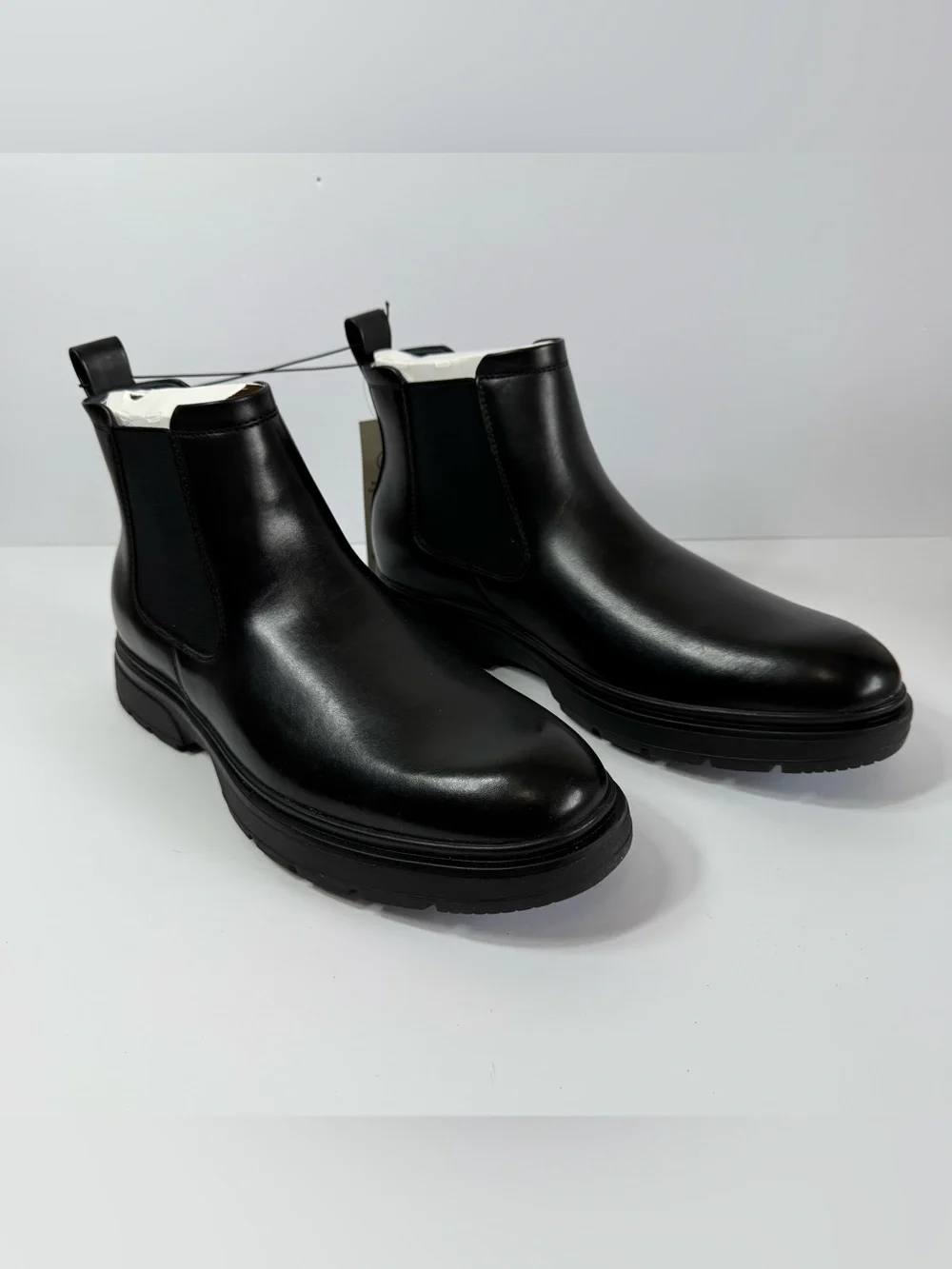NWT No Boundaries Men's Black Faux Leather Lug Sole Chelsea Boots 11